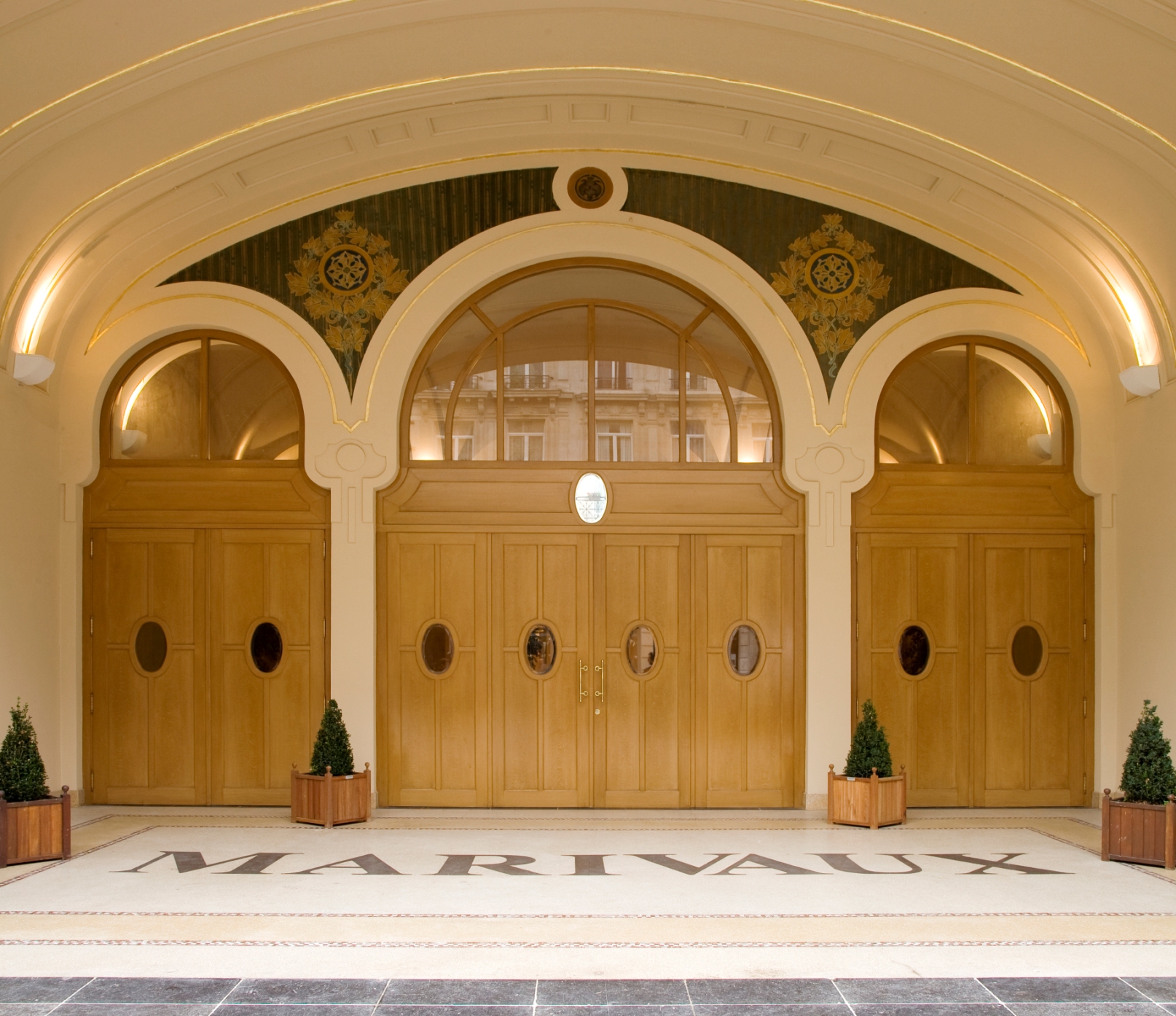 Hall Marivaux 5 Hall Marivaux 5 - Entr’acte